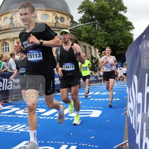 29.06.2025 - hella hamburg halbmarathon Strokosch-Dieckow http://msf.ph/oto/8300477 29.06.2025 10:53:35 Ziel 1030, 1061, 1098, 1499, 1502, 1783, 2058, 2070, 2082, 2630, 3399, 3819, 5399, 5866, 6628, 6762, 10549, 10895, 11068, 11588, 11589, 11604, 12632, 12909, 13865, 14702, 15061, 15113, 15441, 15497, 15856, 16092, 17482, 17710, 18143, 18450, 18514, 18612, 18666, 18715 meine-sportfotos.de