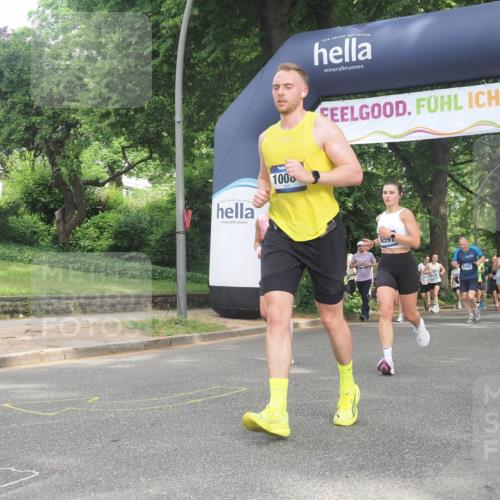 29.06.2025 - hella hamburg halbmarathon KatJ http://msf.ph/oto/8300536 29.06.2025 10:43:16 Zwischen KM18-KM19 1180, 4868, 6591, 6720, 8330, 8393 meine-sportfotos.de