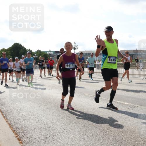 29.06.2025 - hella hamburg halbmarathon Lena Gebhardt http://msf.ph/oto/8300732 29.06.2025 09:59:35 Lombardsbrücke 5420, 32912, 9142, 1820, 13841, 6414, 6415, 1319, 1334, 1366, 1506, 1595, 1642, 1834, 1955, 2282, 2391, 2432, 2630, 2741, 2911, 3112, 3279, 3668, 3715, 3836, 4426, 4467, 4837, 4839, 5015, 5134, 5277, 5299, 5420, 5457, 5458, 5465, 5492, 5866, 6202, 6390, 6414, 6415, 6416, 7033, 7037, 7129, 7130, 7395, 7833, 7864, 8330, 8509, 8520, 8542, 8652, 8772, 8846, 8929, 9142, 9488, 9884, 9903, 9907, 9922, 9984, 10020, 10031, 10266, 11039, 11568, 11844 meine-sportfotos.de