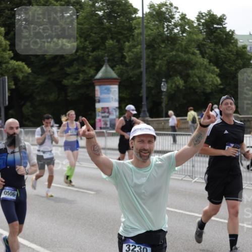 29.06.2025 - hella hamburg halbmarathon Jannik Wohlers http://msf.ph/oto/8300870 29.06.2025 10:37:15 Lombardsbrücke 1475, 2199, 2640, 2853, 3230, 3633, 5171, 5186, 5522, 5875, 6243, 6821, 6955, 7124, 7321, 7350, 7777, 9247, 9288, 9895, 10159, 10476, 10506, 10919, 11183, 11801, 11882, 11888, 12123, 12242, 12254, 12472, 12824, 13650, 14130, 14657, 16032, 16582, 16680, 16706, 16837, 17355, 17793, 17798, 18317, 18319, 18903 meine-sportfotos.de