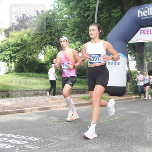 29.06.2025 - hella hamburg halbmarathon KatJ http://msf.ph/oto/8300974 29.06.2025 10:43:17 Zwischen KM18-KM19 1180, 4868, 6591, 6720, 8330, 8393 meine-sportfotos.de