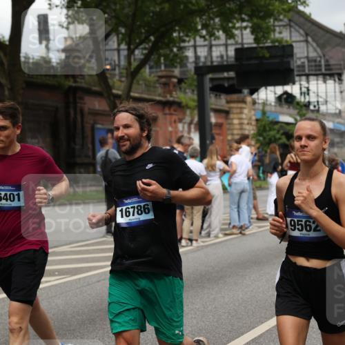 29.06.2025 - hella hamburg halbmarathon Yannick Fuchs http://msf.ph/oto/8301023 29.06.2025 10:49:51 20KM 1130, 1180, 1193, 2982, 3042, 3048, 3058, 3668, 4951, 5287, 5465, 5672, 6569, 6591, 6924, 7594, 7742, 8255, 8311, 8330, 8639, 8863, 9361, 9562, 11039, 11143, 11309, 11638, 12196, 12515, 13474, 14363, 14365, 14461, 15184, 15818, 15884, 16375, 16401, 16434, 16521, 16625, 16786, 17259, 17615, 17640, 17642, 18064, 18125, 18212, 18325, 18340, 18495, 18634, 18741, 18746, 18835, 19120, 19152 meine-sportfotos.de