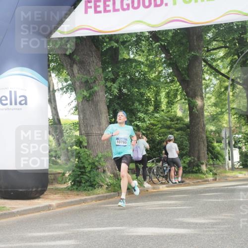 29.06.2025 - hella hamburg halbmarathon KatJ http://msf.ph/oto/8301058 29.06.2025 10:14:04 Zwischen KM18-KM19 7963 meine-sportfotos.de