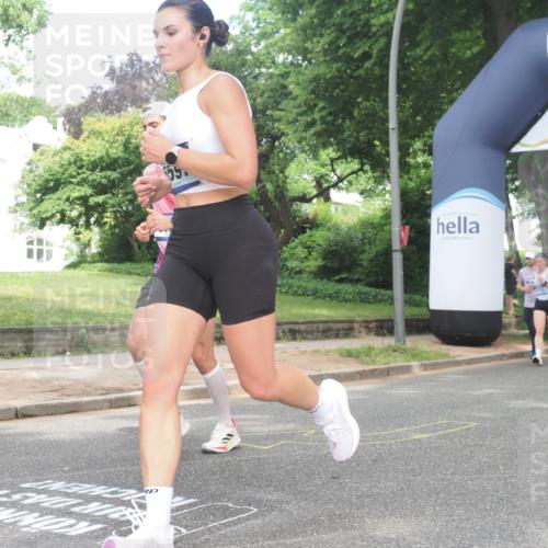 29.06.2025 - hella hamburg halbmarathon KatJ http://msf.ph/oto/8301100 29.06.2025 10:43:17 Zwischen KM18-KM19 1180, 4868, 6591, 6720, 8330, 8393 meine-sportfotos.de