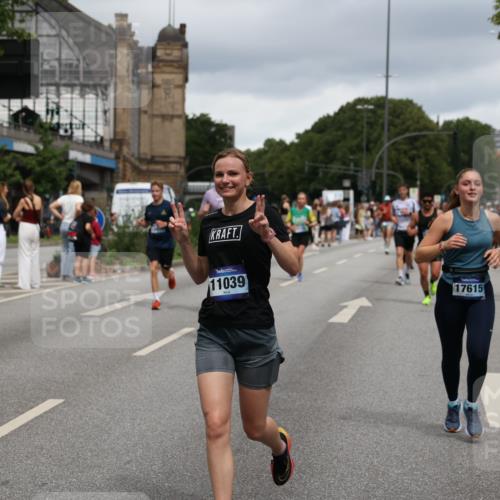29.06.2025 - hella hamburg halbmarathon Yannick Fuchs http://msf.ph/oto/8301210 29.06.2025 10:49:53 20KM 1130, 1180, 1193, 2982, 3042, 3048, 3058, 3668, 4951, 5287, 5465, 5672, 6569, 6591, 6759, 6924, 7742, 8255, 8311, 8330, 8639, 8863, 9361, 9562, 11039, 11143, 11309, 11554, 11638, 12196, 12515, 13474, 14363, 14461, 15184, 15818, 16375, 16401, 16434, 16625, 16786, 17468, 17615, 17640, 17642, 18125, 18212, 18325, 18340, 18495, 18634, 18741, 18746, 18835, 19120, 19152 meine-sportfotos.de