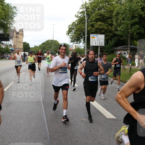 29.06.2025 - hella hamburg halbmarathon Yannick Fuchs http://msf.ph/oto/8301380 29.06.2025 10:37:31 20KM 1353, 1675, 1735, 2653, 4229, 4318, 5011, 5124, 5477, 7026, 7508, 7635, 9364, 9371, 9534, 10099, 10251, 11177, 12153, 12723, 12839, 13398, 13746, 13807, 14201, 14210, 14226, 14447, 14484, 14560, 14849, 15255, 15328, 15535, 15706, 15851, 15921, 16314, 16338, 17733, 17911, 18004, 18274, 18275, 18304, 18449, 18659, 18987, 19009, 19229 meine-sportfotos.de