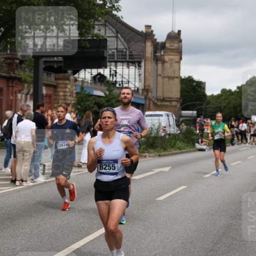 29.06.2025 - hella hamburg halbmarathon Yannick Fuchs http://msf.ph/oto/8301404 29.06.2025 10:49:55 20KM 1130, 1180, 2982, 3042, 3048, 3668, 4951, 5287, 5465, 5672, 5721, 6569, 6591, 6759, 7646, 7742, 8255, 8311, 8330, 8639, 8863, 9361, 9562, 11039, 11143, 11309, 11554, 11638, 12196, 12515, 12858, 13474, 14363, 14461, 15134, 15184, 16043, 16375, 16401, 16434, 16625, 16786, 17468, 17615, 18125, 18212, 18325, 18340, 18495, 18531, 18634, 18741, 18746, 18835, 18966, 19120, 19152 meine-sportfotos.de