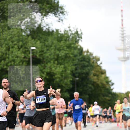 29.06.2025 - hella hamburg halbmarathon Dr. Thomas Lammeyer http://msf.ph/oto/8301505 29.06.2025 10:38:01 Kennedybrücke 1189, 1275, 1896, 2038, 2526, 2776, 2933, 3264, 3340, 3345, 3848, 4361, 4433, 4445, 4449, 4807, 4824, 4826, 5075, 5096, 5141, 5557, 5561, 5566, 5569, 5584, 5821, 5822, 5887, 6364, 6515, 6516, 6956, 7027, 7565, 7633, 7653, 7982, 8157, 8277, 8349, 8375, 8377, 8383, 8401, 8620, 9258, 9438, 9706, 9799, 9875, 9995, 10048, 10071, 10561, 10800, 11111, 11229, 11237, 11260 meine-sportfotos.de