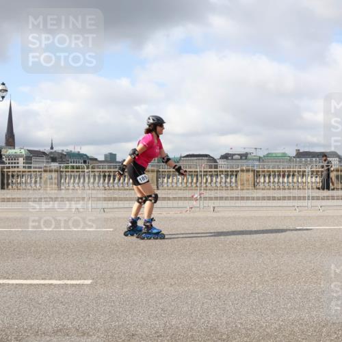29.06.2025 - hella hamburg halbmarathon Lena Gebhardt http://msf.ph/oto/8301651 29.06.2025 09:06:39 Lombardsbrücke  meine-sportfotos.de