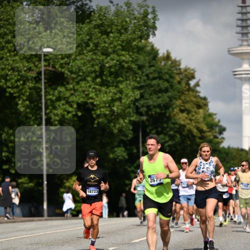 29.06.2025 - hella hamburg halbmarathon Dr. Thomas Lammeyer http://msf.ph/oto/8301756 29.06.2025 09:54:03 Kennedybrücke 1209, 1358, 1688, 1697, 1882, 2568, 2675, 2826, 3332, 3626, 4205, 4229, 4380, 4398, 4823, 5409, 5472, 5508, 5745, 6080, 6458, 6529, 6649, 6686, 6687, 7026, 7110, 8450, 8958, 9017, 9116, 9302, 9365, 10218, 10783, 10922, 11281, 11284, 11305, 11379 meine-sportfotos.de