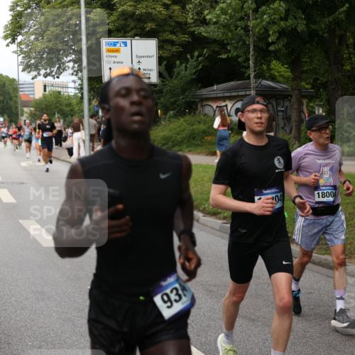 29.06.2025 - hella hamburg halbmarathon Yannick Fuchs http://msf.ph/oto/8301768 29.06.2025 10:37:33 20KM 1353, 1675, 1735, 2653, 4229, 4318, 5011, 5124, 5477, 7026, 7508, 7635, 9364, 9371, 9534, 10099, 10237, 10251, 11177, 12153, 12723, 12776, 13398, 13746, 13807, 14201, 14210, 14226, 14484, 14560, 14849, 15255, 15328, 15706, 15851, 15921, 16314, 16338, 17733, 18004, 18274, 18304, 18449, 18659, 18987, 19009, 19038, 19229 meine-sportfotos.de