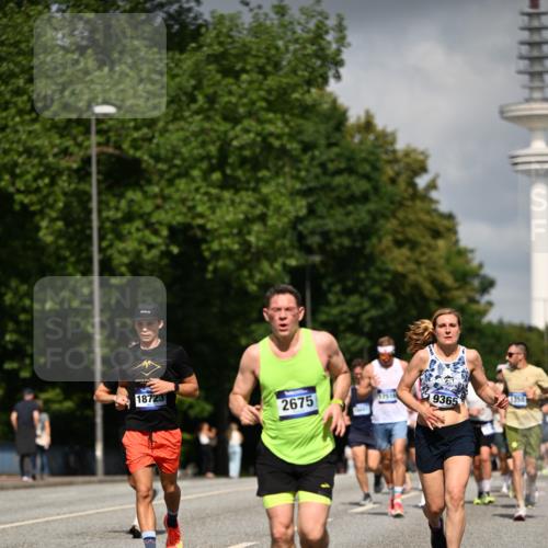 29.06.2025 - hella hamburg halbmarathon Dr. Thomas Lammeyer http://msf.ph/oto/8301865 29.06.2025 09:54:04 Kennedybrücke 1209, 1358, 1688, 1697, 1882, 2568, 2675, 2826, 3626, 4205, 4229, 4380, 4398, 4823, 5409, 5472, 5508, 5745, 6080, 6458, 6529, 6649, 6686, 6687, 7026, 7110, 8450, 8958, 9017, 9116, 9365, 10218, 10783, 10922, 11281, 11284, 11305, 11379 meine-sportfotos.de