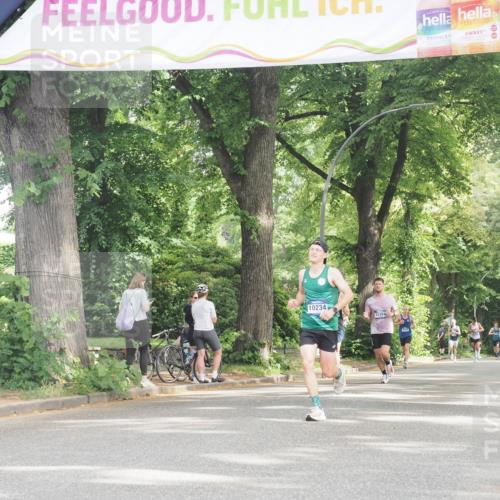 29.06.2025 - hella hamburg halbmarathon KatJ http://msf.ph/oto/8301987 29.06.2025 10:14:09 Zwischen KM18-KM19  meine-sportfotos.de