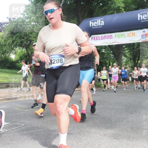 29.06.2025 - hella hamburg halbmarathon KatJ http://msf.ph/oto/8302138 29.06.2025 10:43:27 Zwischen KM18-KM19 1972, 2083, 2741, 2982, 2996, 4152, 4594, 4813, 5418, 7037, 7547 meine-sportfotos.de