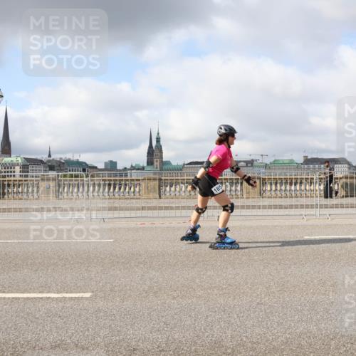 29.06.2025 - hella hamburg halbmarathon Lena Gebhardt http://msf.ph/oto/8302143 29.06.2025 09:06:39 Lombardsbrücke  meine-sportfotos.de