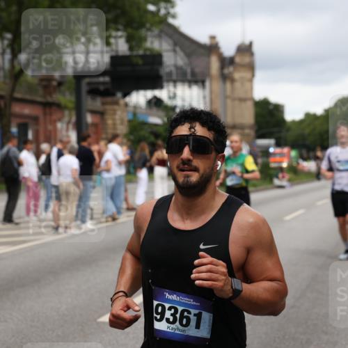 29.06.2025 - hella hamburg halbmarathon Yannick Fuchs http://msf.ph/oto/8302222 29.06.2025 10:49:58 20KM 1130, 1180, 1877, 2378, 2982, 3042, 3048, 4951, 5287, 5465, 5721, 5744, 6759, 7646, 7742, 8255, 8311, 8330, 8639, 8863, 9361, 9562, 9622, 11039, 11143, 11309, 11554, 11638, 12196, 12515, 12858, 13474, 14363, 14461, 15134, 16043, 16375, 16401, 16434, 16625, 16786, 17468, 17615, 18117, 18125, 18212, 18325, 18340, 18495, 18531, 18634, 18741, 18746, 18835, 18966, 19120, 19152 meine-sportfotos.de
