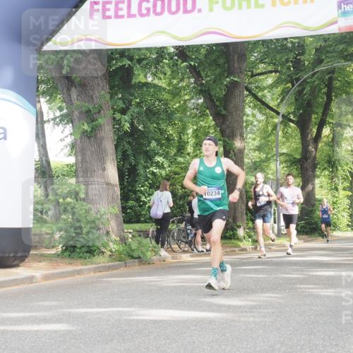 29.06.2025 - hella hamburg halbmarathon KatJ http://msf.ph/oto/8302306 29.06.2025 10:14:10 Zwischen KM18-KM19  meine-sportfotos.de