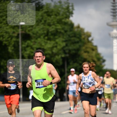 29.06.2025 - hella hamburg halbmarathon Dr. Thomas Lammeyer http://msf.ph/oto/8302397 29.06.2025 09:54:05 Kennedybrücke 1209, 1358, 1688, 1697, 1882, 2568, 2675, 2826, 3626, 4205, 4229, 4380, 4398, 4823, 5409, 5472, 5508, 5745, 6080, 6458, 6529, 6649, 6686, 6687, 7026, 7110, 8450, 8958, 9017, 9116, 9365, 10218, 10783, 10922, 11281, 11284, 11305, 11379 meine-sportfotos.de