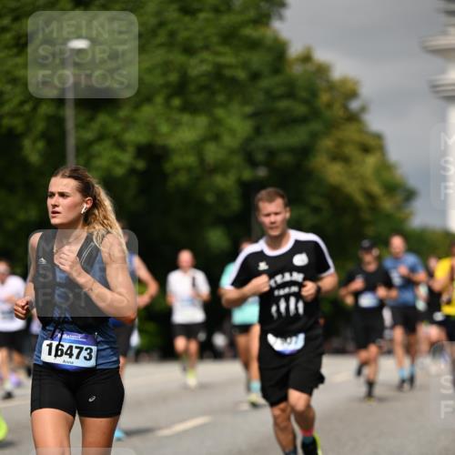 29.06.2025 - hella hamburg halbmarathon Dr. Thomas Lammeyer http://msf.ph/oto/8302551 29.06.2025 10:16:28 Kennedybrücke 1249, 1610, 1785, 1850, 1851, 2963, 2964, 3182, 3248, 3262, 3363, 4453, 4532, 5150, 5166, 5176, 6822, 6871, 7014, 7907, 8917, 8971, 9428, 9705, 10067, 10402, 10409, 10685, 11025 meine-sportfotos.de