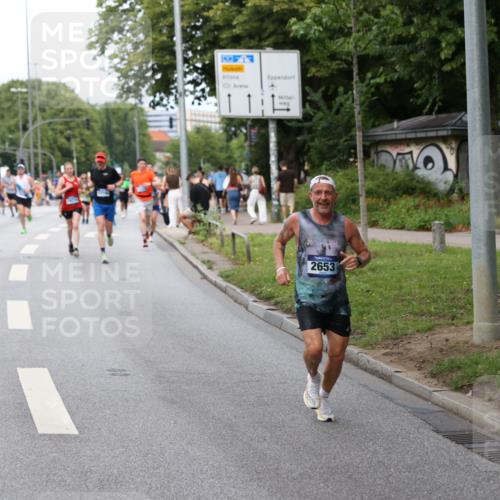 29.06.2025 - hella hamburg halbmarathon Yannick Fuchs http://msf.ph/oto/8302815 29.06.2025 10:37:43 20KM 2653, 3109, 3124, 3697, 3928, 4080, 4229, 4318, 5477, 7026, 7508, 7635, 8664, 9114, 10099, 10237, 10251, 10493, 11177, 12153, 12723, 12776, 13398, 13746, 13807, 14201, 14210, 14484, 14849, 15706, 15851, 15921, 16314, 16338, 16997, 17391, 17403, 18274, 18449, 18987, 19009, 19038, 19051, 19229 meine-sportfotos.de