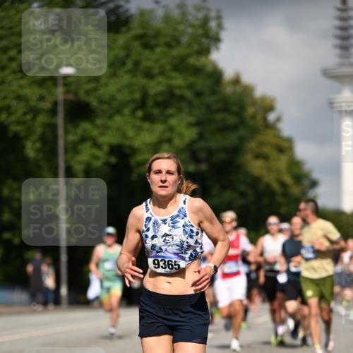 29.06.2025 - hella hamburg halbmarathon Dr. Thomas Lammeyer http://msf.ph/oto/8302822 29.06.2025 09:54:07 Kennedybrücke 1209, 1358, 1688, 1697, 1882, 2546, 2675, 3626, 4205, 4229, 4380, 4398, 4823, 4893, 5026, 5472, 5508, 5745, 5752, 5916, 6080, 6458, 6649, 6686, 6687, 7026, 7110, 8450, 8958, 9116, 9365, 10218, 10783, 10922, 11281, 11284, 11305, 11379 meine-sportfotos.de
