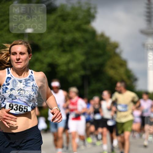 29.06.2025 - hella hamburg halbmarathon Dr. Thomas Lammeyer http://msf.ph/oto/8302915 29.06.2025 09:54:08 Kennedybrücke 1209, 1358, 1688, 1697, 1882, 2546, 2675, 3626, 4205, 4229, 4380, 4398, 4823, 4893, 5026, 5472, 5508, 5745, 5752, 5916, 6080, 6458, 6649, 6686, 6687, 7026, 7110, 8091, 8450, 8958, 9116, 9365, 10064, 10218, 10783, 10922, 11281, 11284, 11305, 11379 meine-sportfotos.de