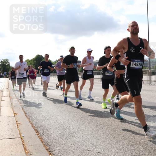29.06.2025 - hella hamburg halbmarathon Lena Gebhardt http://msf.ph/oto/8302965 29.06.2025 09:47:06 Lombardsbrücke 6305, 9376, 3790, 6032, 3935, 14975, 11370, 2563, 1002, 1053, 1396, 1407, 1411, 1577, 1910, 1959, 2121, 2228, 2243, 2563, 2774, 2836, 3005, 3790, 3935, 4246, 4740, 4944, 5048, 5152, 5193, 5660, 5961, 6032, 6305, 6473, 6683, 6915, 7080, 7466, 7622, 7628, 7831, 7867, 7972, 8312, 8323, 8366, 9376, 9508, 9519, 10477, 10771, 10927, 11055, 11370, 11806, 11898, 12137, 12204, 12447, 12899, 13148, 13199, 13493, 13494, 13729, 13771, 13972, 13991, 14069, 14310, 14385 meine-sportfotos.de