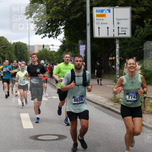 29.06.2025 - hella hamburg halbmarathon Yannick Fuchs http://msf.ph/oto/8302979 29.06.2025 10:50:01 20KM 1130, 1180, 1877, 2378, 2982, 3042, 3048, 4594, 4813, 4951, 5287, 5465, 5721, 5744, 6759, 7646, 7742, 8255, 8311, 8330, 8639, 8863, 9361, 9562, 9622, 11143, 11309, 11554, 11638, 11870, 12196, 12515, 12858, 13474, 14363, 14461, 15134, 16008, 16009, 16043, 16375, 16434, 16625, 17468, 17615, 18117, 18125, 18212, 18325, 18340, 18495, 18531, 18634, 18966, 19152 meine-sportfotos.de