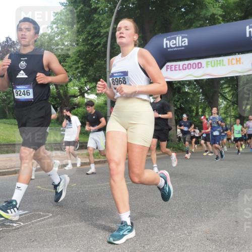 29.06.2025 - hella hamburg halbmarathon KatJ http://msf.ph/oto/8302986 29.06.2025 10:43:31 Zwischen KM18-KM19 1972, 2083, 2250, 2741, 2982, 2996, 4594, 4813, 5492, 7547 meine-sportfotos.de