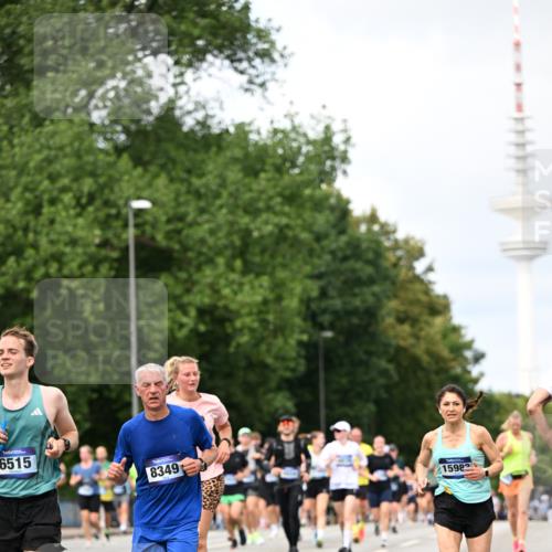 29.06.2025 - hella hamburg halbmarathon Dr. Thomas Lammeyer http://msf.ph/oto/8303031 29.06.2025 10:38:03 Kennedybrücke 1189, 1275, 1764, 1896, 2038, 2526, 2776, 2933, 3264, 3340, 3345, 3848, 4361, 4433, 4445, 4449, 4807, 4824, 4826, 5075, 5096, 5141, 5557, 5561, 5566, 5569, 5691, 5821, 5822, 5887, 6364, 6515, 6516, 6956, 7027, 7565, 7633, 7653, 7982, 8157, 8277, 8349, 8375, 8377, 8383, 8401, 8620, 9258, 9438, 9706, 9799, 9875, 9995, 10048, 10071, 10561, 10800, 11111, 11229, 11237, 11260, 11338 meine-sportfotos.de