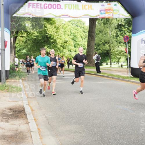 29.06.2025 - hella hamburg halbmarathon MichiJ http://msf.ph/oto/8303122 29.06.2025 10:34:58 Zwischen KM18-KM19 1689, 1942, 5022, 5650, 6203, 7480, 8852, 9305, 10423, 13223, 13554, 14618, 14619, 15026, 16414, 17846, 18118, 18797 meine-sportfotos.de