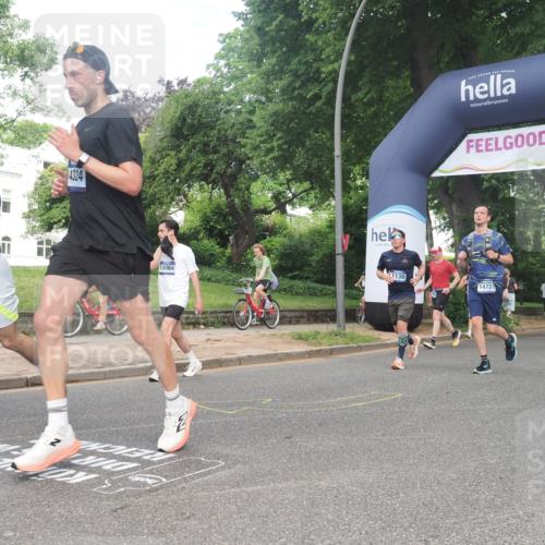 29.06.2025 - hella hamburg halbmarathon KatJ http://msf.ph/oto/8303419 29.06.2025 10:43:33 Zwischen KM18-KM19 1130, 1485, 2083, 2250, 5492, 7547 meine-sportfotos.de