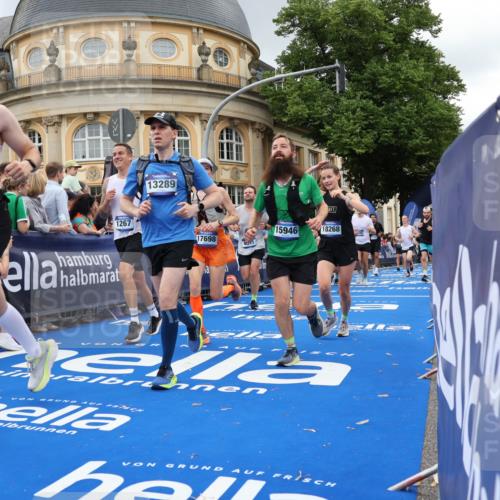 29.06.2025 - hella hamburg halbmarathon Strokosch-Dieckow http://msf.ph/oto/8303499 29.06.2025 10:54:22 Ziel 1267, 1442, 3103, 3426, 3794, 3861, 4635, 4868, 6511, 6512, 7129, 7274, 8223, 8772, 11009, 11430, 11797, 11799, 12321, 12362, 13289, 13803, 15146, 15946, 16327, 16527, 16574, 16750, 16879, 17087, 17698, 18268, 19067 meine-sportfotos.de