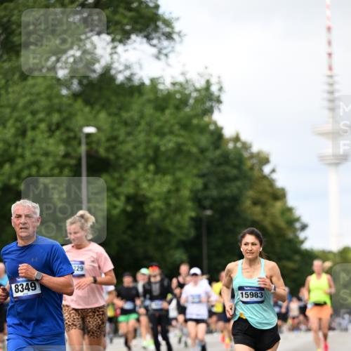 29.06.2025 - hella hamburg halbmarathon Dr. Thomas Lammeyer http://msf.ph/oto/8303560 29.06.2025 10:38:05 Kennedybrücke 1189, 1275, 1764, 1896, 2038, 2526, 2933, 3264, 3340, 3345, 3848, 4433, 4445, 4449, 4807, 4824, 4826, 5096, 5141, 5557, 5561, 5566, 5569, 5691, 5821, 5822, 5887, 6364, 6515, 6516, 6956, 7027, 7565, 7633, 7653, 7982, 8157, 8277, 8349, 8375, 8377, 8383, 8401, 8620, 9258, 9438, 9875, 9995, 10048, 10071, 10561, 10564, 10800, 11111, 11229, 11237, 11338 meine-sportfotos.de