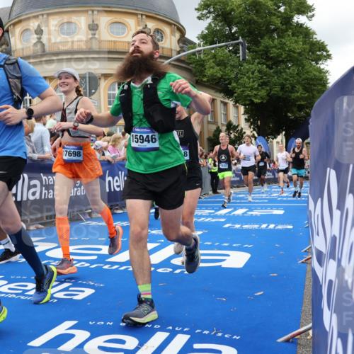 29.06.2025 - hella hamburg halbmarathon Strokosch-Dieckow http://msf.ph/oto/8303590 29.06.2025 10:54:23 Ziel 1267, 1442, 3426, 3794, 4635, 4868, 6511, 6512, 7129, 8223, 8772, 11009, 11430, 11797, 11799, 12321, 12362, 13289, 13803, 15146, 15946, 16327, 16574, 16750, 16879, 17087, 17698, 18268, 19067 meine-sportfotos.de