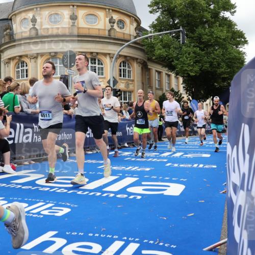 29.06.2025 - hella hamburg halbmarathon Strokosch-Dieckow http://msf.ph/oto/8303683 29.06.2025 10:54:24 Ziel 1267, 1442, 3426, 3794, 4635, 4868, 6511, 6512, 7129, 8772, 8798, 11009, 11430, 11797, 11799, 12321, 12362, 12607, 13289, 13803, 15146, 15946, 16327, 16574, 16750, 16879, 17698, 18268, 19067 meine-sportfotos.de