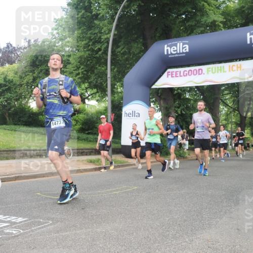 29.06.2025 - hella hamburg halbmarathon KatJ http://msf.ph/oto/8303776 29.06.2025 10:43:34 Zwischen KM18-KM19 1130, 1485, 2250, 5492, 7547 meine-sportfotos.de