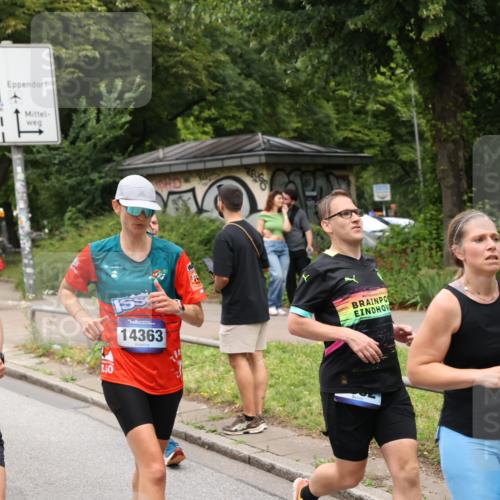 29.06.2025 - hella hamburg halbmarathon Yannick Fuchs http://msf.ph/oto/8303894 29.06.2025 10:50:06 20KM 1130, 1180, 1877, 2378, 2982, 3042, 3048, 4594, 4813, 4951, 5287, 5465, 5721, 5744, 6759, 7646, 7742, 8311, 8330, 8639, 8863, 8968, 8996, 9246, 9622, 9903, 10084, 11143, 11309, 11554, 11638, 11870, 12196, 12515, 12858, 13474, 14363, 14461, 15134, 16008, 16009, 16043, 16375, 16434, 16620, 16625, 17468, 18117, 18125, 18325, 18340, 18495, 18531, 18634, 18966, 19152 meine-sportfotos.de