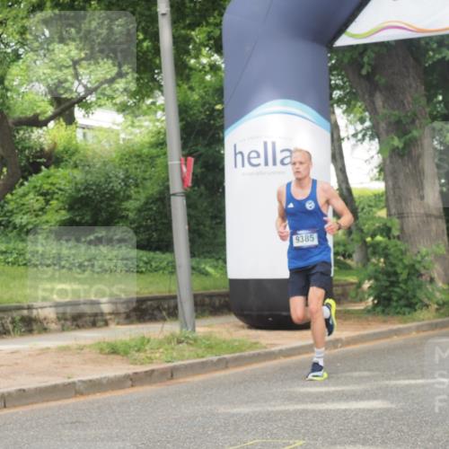 29.06.2025 - hella hamburg halbmarathon KatJ http://msf.ph/oto/8304069 29.06.2025 10:14:17 Zwischen KM18-KM19  meine-sportfotos.de