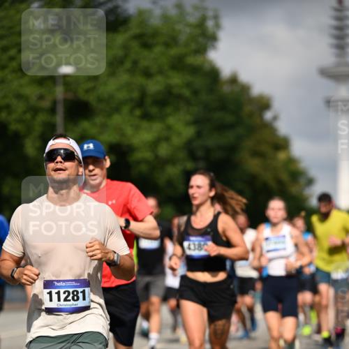 29.06.2025 - hella hamburg halbmarathon Dr. Thomas Lammeyer http://msf.ph/oto/8304177 29.06.2025 09:54:14 Kennedybrücke 1209, 1358, 1697, 1882, 2546, 2675, 3626, 4205, 4229, 4380, 4893, 5026, 5472, 5506, 5508, 5745, 5752, 5916, 6080, 6429, 6686, 6687, 7026, 7110, 8091, 8574, 8958, 9365, 10064, 10783, 11281, 11284, 11305 meine-sportfotos.de
