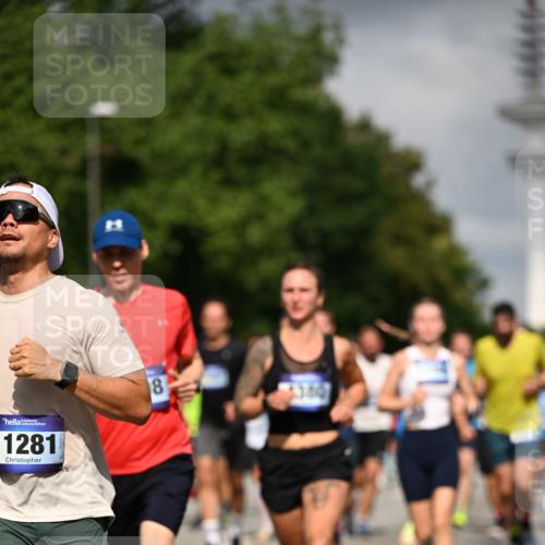 29.06.2025 - hella hamburg halbmarathon Dr. Thomas Lammeyer http://msf.ph/oto/8304222 29.06.2025 09:54:14 Kennedybrücke 1209, 1358, 1697, 1882, 2546, 2675, 3626, 4205, 4229, 4380, 4893, 5026, 5472, 5506, 5508, 5745, 5752, 5916, 6080, 6429, 6686, 6687, 7026, 7110, 8091, 8574, 8958, 9365, 10064, 10783, 11281, 11284, 11305 meine-sportfotos.de
