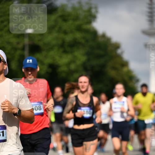 29.06.2025 - hella hamburg halbmarathon Dr. Thomas Lammeyer http://msf.ph/oto/8304235 29.06.2025 09:54:14 Kennedybrücke 1209, 1358, 1697, 1882, 2546, 2675, 3626, 4205, 4229, 4380, 4893, 5026, 5472, 5506, 5508, 5745, 5752, 5916, 6080, 6429, 6686, 6687, 7026, 7110, 8091, 8574, 8958, 9365, 10064, 10783, 11281, 11284, 11305 meine-sportfotos.de