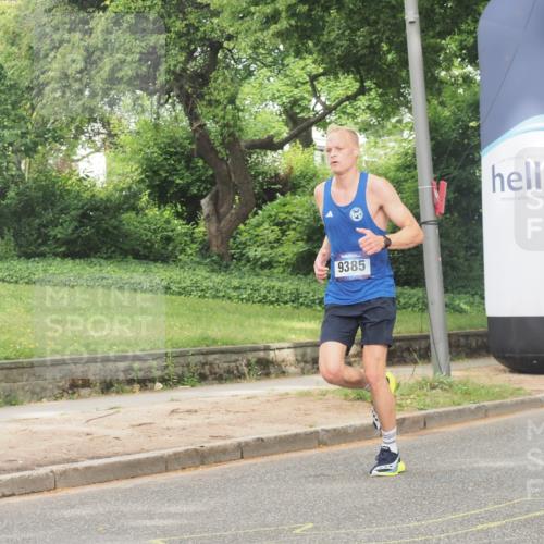 29.06.2025 - hella hamburg halbmarathon KatJ http://msf.ph/oto/8304298 29.06.2025 10:14:18 Zwischen KM18-KM19  meine-sportfotos.de