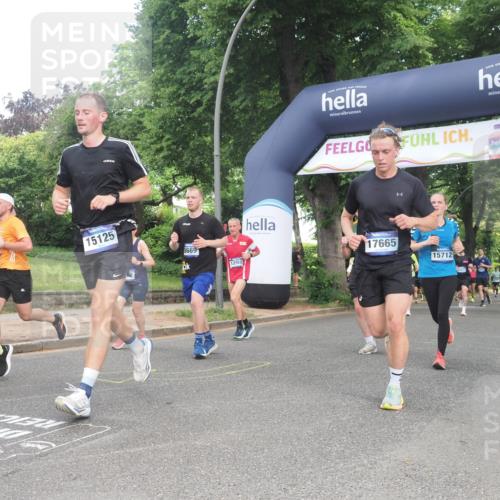 29.06.2025 - hella hamburg halbmarathon KatJ http://msf.ph/oto/8304572 29.06.2025 10:43:41 Zwischen KM18-KM19 1583, 6272, 6399, 7659, 8669 meine-sportfotos.de
