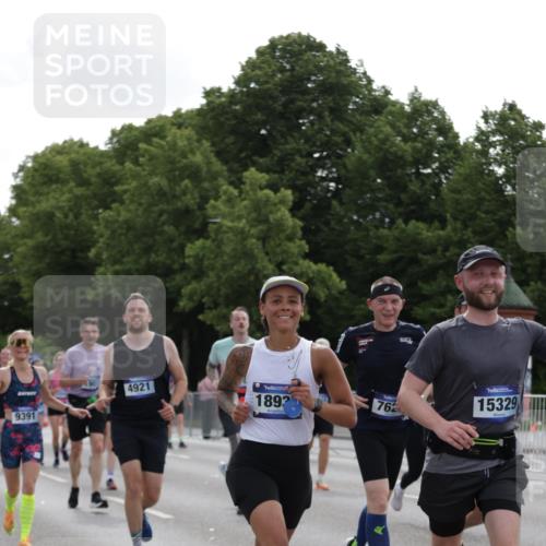 29.06.2025 - hella hamburg halbmarathon Jannik Wohlers http://msf.ph/oto/8304673 29.06.2025 10:37:39 Lombardsbrücke 1196, 1394, 1578, 1799, 1901, 1966, 1985, 2786, 3242, 3880, 4414, 4921, 5713, 6199, 6362, 6697, 7118, 7165, 7244, 7552, 7629, 7696, 7914, 8198, 8199, 8539, 8615, 8696, 8985, 9350, 9391, 10025, 10836, 11152, 11164, 11421, 11456, 11457, 11479, 11543, 12573, 12892, 12997, 13103, 13442, 14018, 14163, 15002, 15329, 15355, 15418, 15511, 15562, 15762, 16211, 16220, 16360, 16658, 16876, 17053, 17389, 18572, 18592, 18937 meine-sportfotos.de