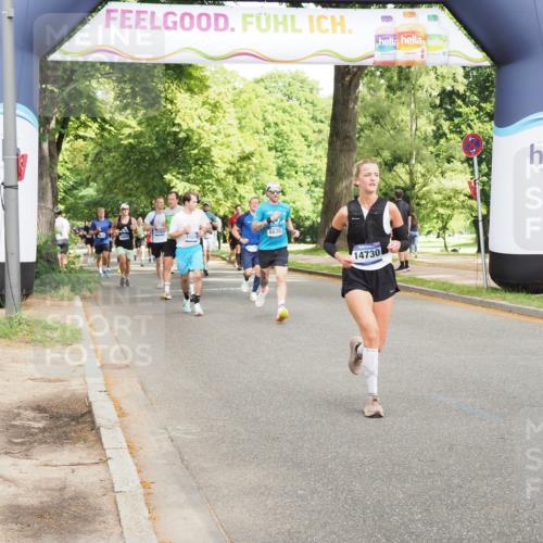 29.06.2025 - hella hamburg halbmarathon MichiJ http://msf.ph/oto/8304689 29.06.2025 10:35:11 Zwischen KM18-KM19 1613, 2213, 2274, 4528, 9051, 12679, 14730, 15309, 15923, 17632, 18882, 18963 meine-sportfotos.de