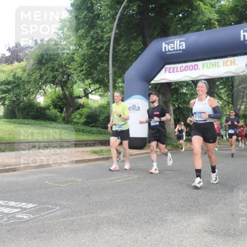 29.06.2025 - hella hamburg halbmarathon KatJ http://msf.ph/oto/8304733 29.06.2025 10:43:44 Zwischen KM18-KM19 1583, 4167, 6272, 6399, 7659, 7716, 8652, 8669 meine-sportfotos.de