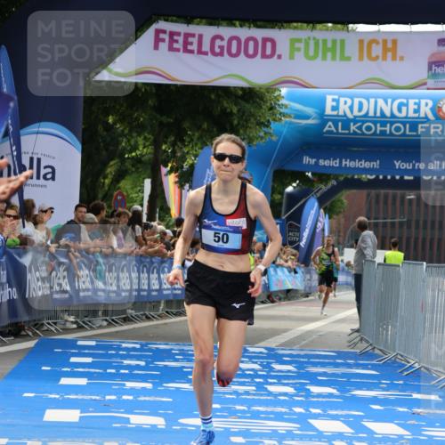29.06.2025 - hella hamburg halbmarathon Strokosch-Dieckow http://msf.ph/oto/8304793 29.06.2025 10:16:09 Ziel 50 meine-sportfotos.de