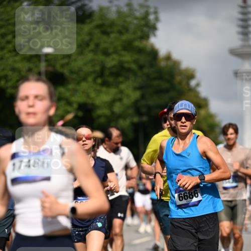 29.06.2025 - hella hamburg halbmarathon Dr. Thomas Lammeyer http://msf.ph/oto/8304795 29.06.2025 09:54:17 Kennedybrücke 1209, 1358, 1441, 1697, 2546, 2675, 3056, 3626, 4205, 4229, 4380, 4893, 5026, 5472, 5506, 5508, 5752, 5916, 6080, 6429, 6686, 6687, 7026, 7110, 8091, 8574, 8958, 9365, 10064, 10783, 11281, 11284, 11305 meine-sportfotos.de