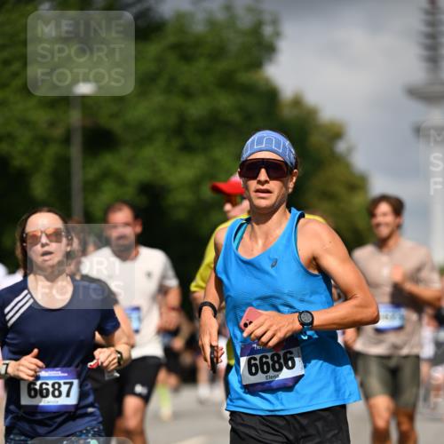 29.06.2025 - hella hamburg halbmarathon Dr. Thomas Lammeyer http://msf.ph/oto/8304897 29.06.2025 09:54:18 Kennedybrücke 1209, 1358, 1441, 1697, 2546, 2675, 3056, 3626, 4205, 4229, 4380, 4893, 5026, 5472, 5506, 5508, 5752, 5916, 6080, 6429, 6686, 6687, 7026, 7110, 8091, 8574, 8958, 9365, 10064, 10783, 11281, 11284, 11305 meine-sportfotos.de